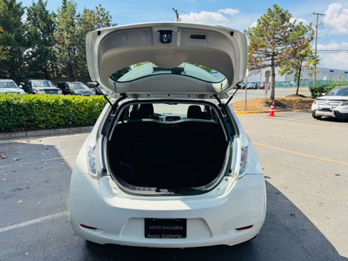 Used 2016 Nissan Leaf SV image 17
