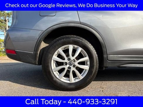 Used 2018 Nissan Rogue SV image 38