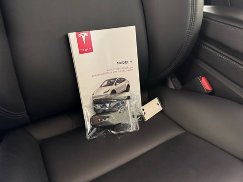 Used 2023 Tesla Model Y AWD image 38