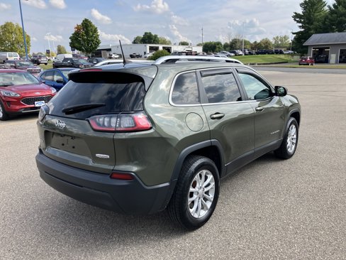 Used 2019 Jeep Cherokee Latitude w/ Cold Weather Group image 6