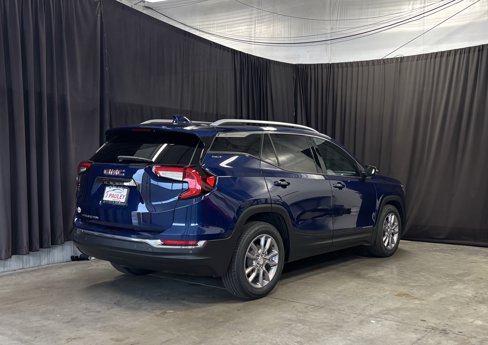 Used 2022 GMC Terrain SLT w/ Infotainment Package II image 24