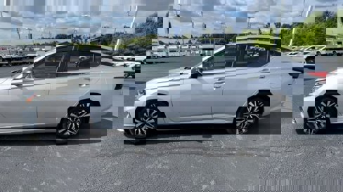 Used 2024 Nissan Altima 2.5 SV image 5