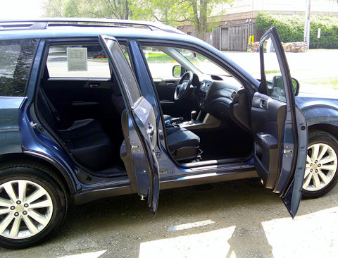 Used 2011 Subaru Forester 2.5X Premium w/ All-Weather Pkg image 9