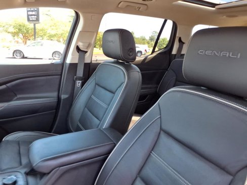 Used 2020 GMC Acadia Denali w/ Denali Ultimate Package image 19
