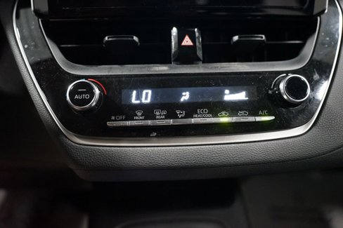 Certified 2020 Toyota Corolla LE image 18