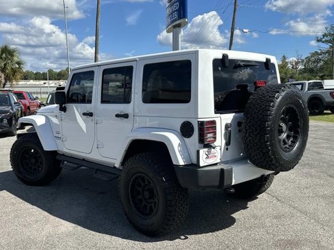 Used 2016 Jeep Wrangler Unlimited Sahara image 11
