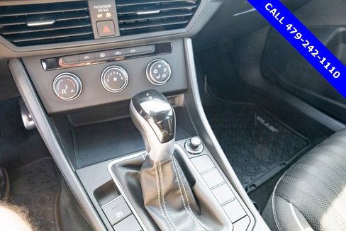 Certified 2023 Volkswagen Jetta Sport image 20