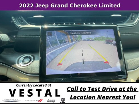 Used 2022 Jeep Grand Cherokee Limited image 23