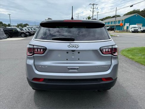 Certified 2022 Jeep Compass Limited image 7