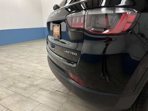 Used 2024 Jeep Compass Limited image 32