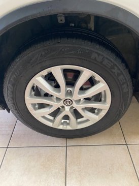 Used 2018 Nissan Rogue SV image 25