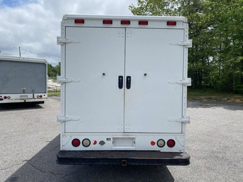 Used 2007 Ford E-350 and Econoline 350 Super Duty image 6