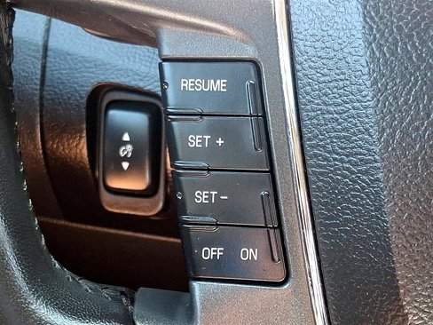 Used 2012 Ford Taurus SEL image 23