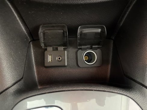 Used 2018 Chevrolet Cruze LT w/ Convenience Package image 28