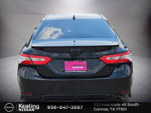 Used 2020 Toyota Camry SE image 4