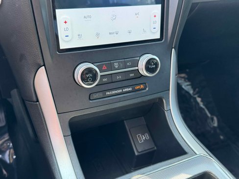 Certified 2021 Ford Edge SEL w/ Convenience Package image 22