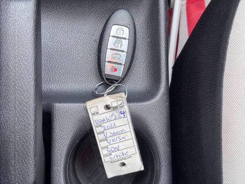 Used 2021 Nissan Versa SV image 12
