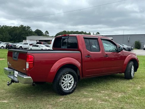 Used 2018 Nissan Frontier SV image 6