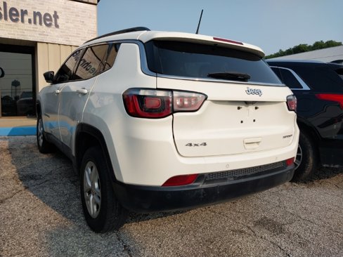 Used 2019 Jeep Compass Sport w/ Cold Weather Group image 3