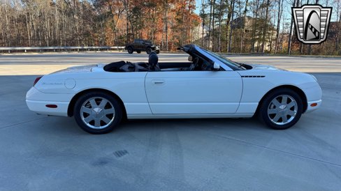 Used 2002 Ford Thunderbird image 27