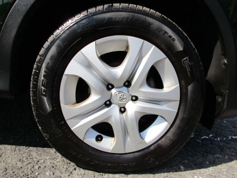 Used 2013 Toyota RAV4 LE image 11