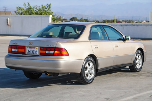 Used 1997 Lexus ES 330 image 4