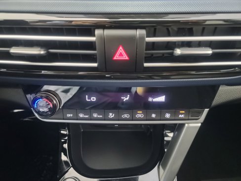 Certified 2023 Kia Seltos S w/ Navigation Package image 31
