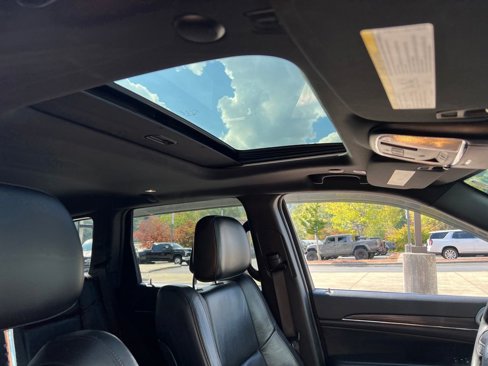 Used 2019 Jeep Grand Cherokee Limited image 35
