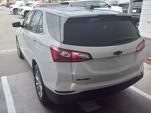 Used 2020 Chevrolet Equinox LS image 4