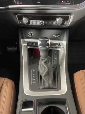 Used 2025 Audi Q3 2.0T Premium Plus w/ Premium Plus Package image 27