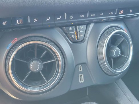 Used 2020 Chevrolet Blazer LT image 14