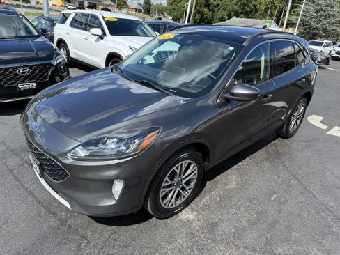 Used 2020 Ford Escape SEL image 2