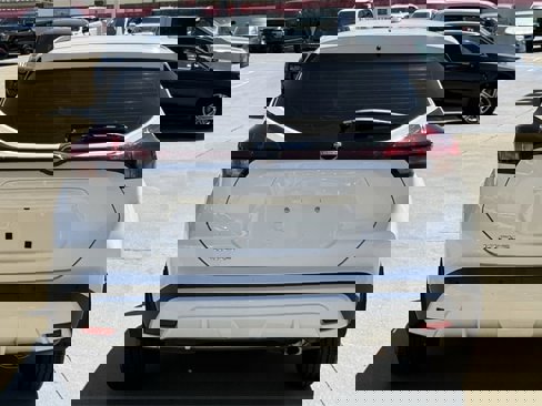 Used 2024 Nissan Kicks S image 5