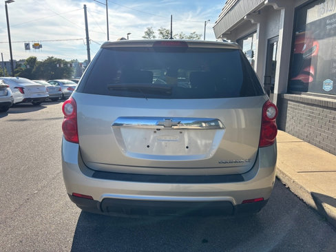 Used 2015 Chevrolet Equinox LT w/ Driver Convenience Package image 3