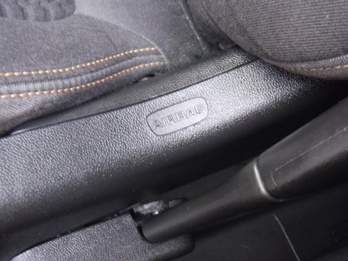 Used 2020 GMC Terrain SLE w/ Driver Convenience Package image 16