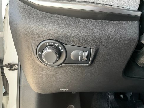 New 2025 Jeep Compass Sport image 22