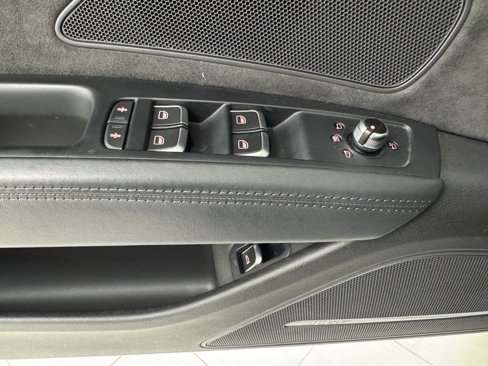 Used 2015 Audi A8 L 4.0T w/ Premium Package image 32