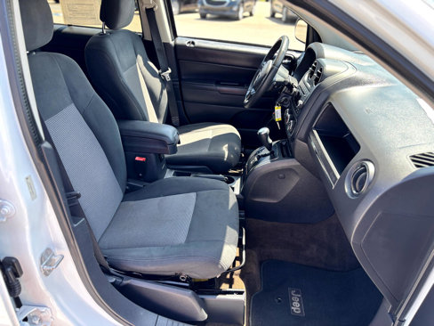 Used 2013 Jeep Compass Latitude image 23