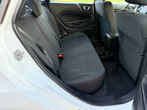 Used 2016 Ford Fiesta SE image 26