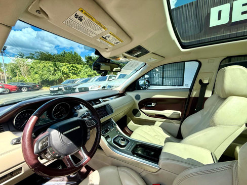 Used 2013 Land Rover Range Rover Evoque Prestige image 12