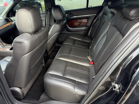 Used 2015 Lincoln MKS AWD w/ Equipment Group 101A image 23