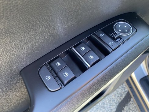 Used 2023 Kia Soul LX w/ LX Technology Package image 15