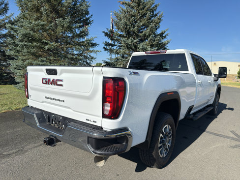 Used 2024 GMC Sierra 3500 SLE w/ SLE Convenience Package image 8