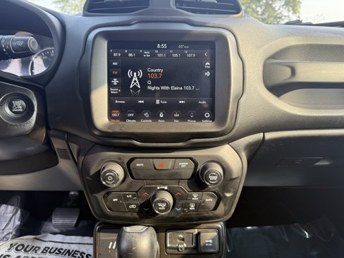 Used 2020 Jeep Renegade Limited w/ UConnect 8.4 Nav Group image 14