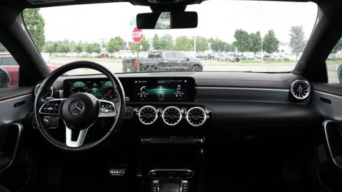 Used 2022 Mercedes-Benz CLA 250 4MATIC image 13