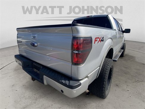 Used 2014 Ford F150 FX4 w/ Equipment Group 402A Luxury image 9
