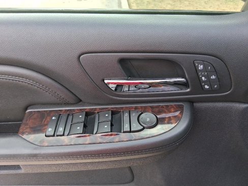 Used 2009 GMC Yukon Denali image 18