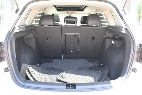 Used 2024 Volkswagen Taos SE w/ Panoramic Sunroof Package image 32
