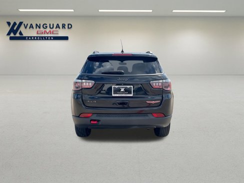 Used 2019 Jeep Compass Trailhawk image 9