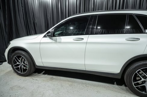 Used 2019 Mercedes-Benz GLC 300 image 5